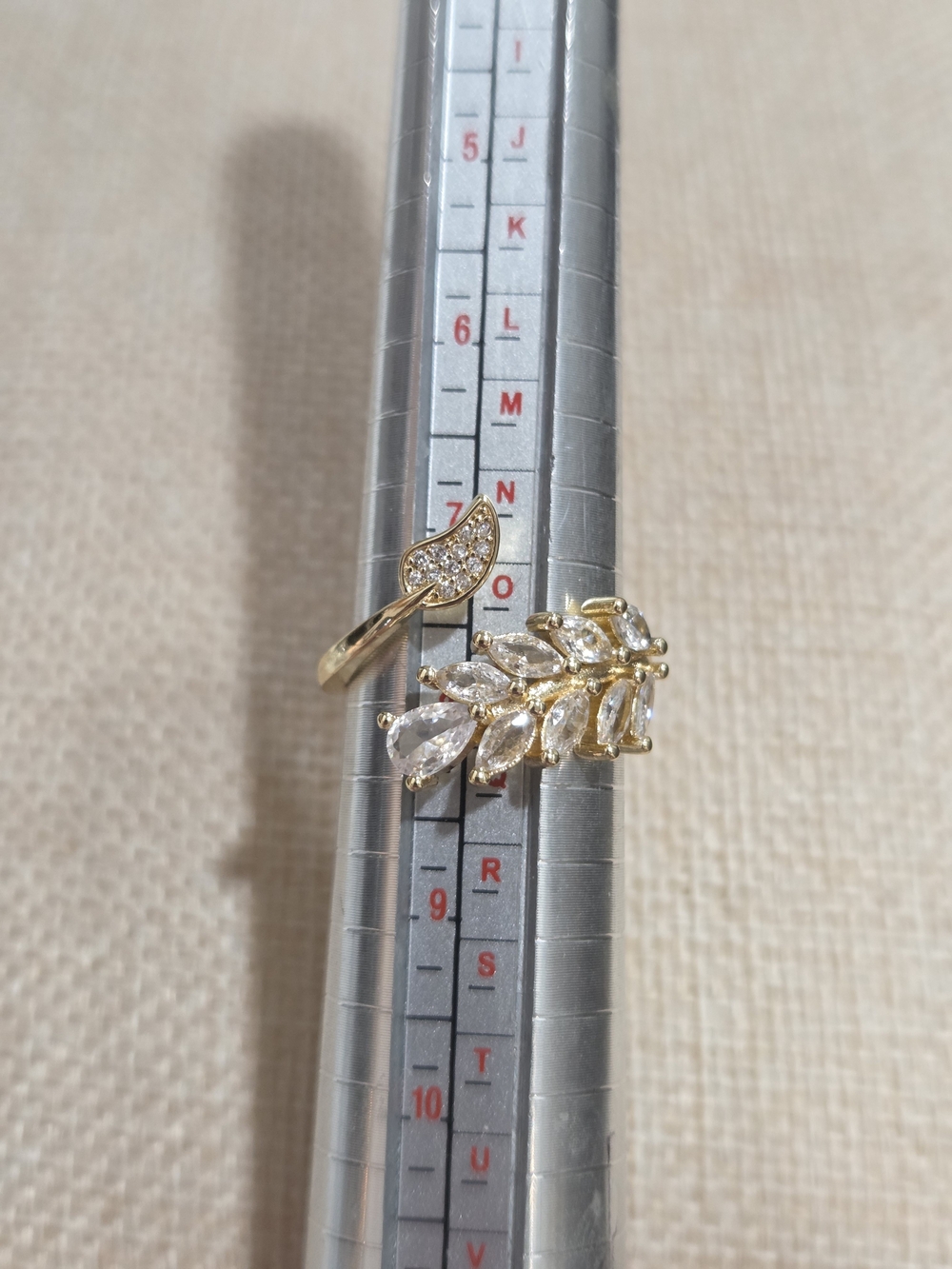 Gold Leaf Australian Crystal Ring - Picture 4 of 4